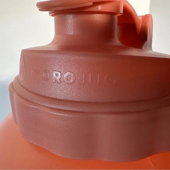 Hydro Jug 73 oz Coral With Removable Green/Coral Sleeve Detachable Adjust Strap - Picture 13 of 13